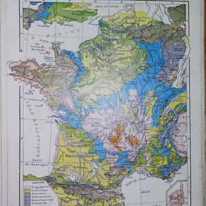 Practical Atlas Classique of France Hachette,343 color maps,cartons,75 statistical graphs in black,alphabetical 145 figures-index names-1931