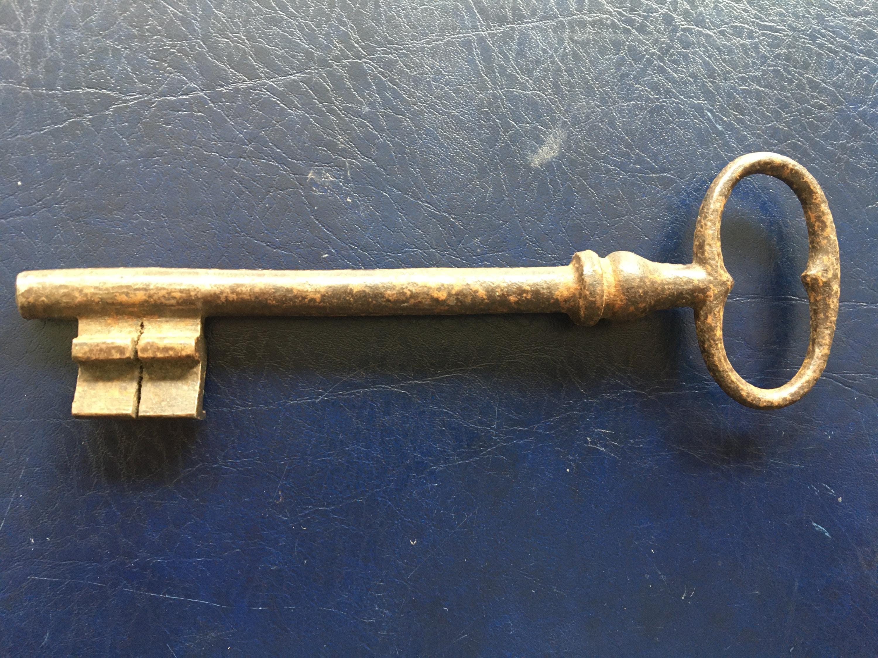 Rusty Clef Note 8 Clés Antiquité Ferronnerie Clef-keys,french Country Castle,iron ...