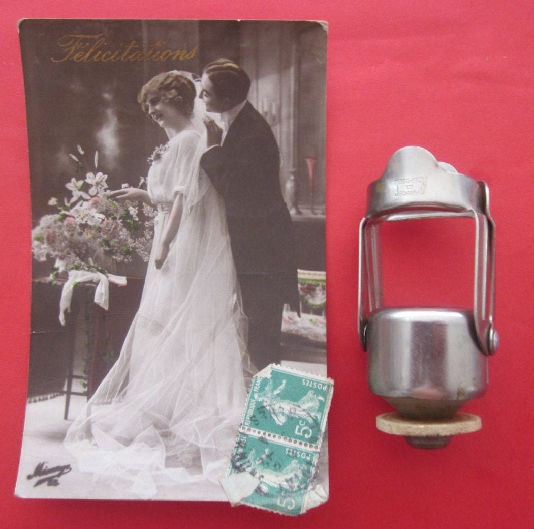 Chrome Plated Steel Cap To Close & Re-Seal Replace The Removed A Glass Bottle Of Wine Or Other 50S +