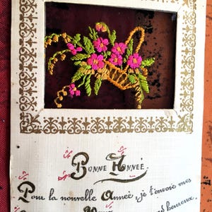 Postcard -Carte Postale brodée a la main  bonne Année Thème Fantaisie--rare -Panier de fleurs plébiscite 1920