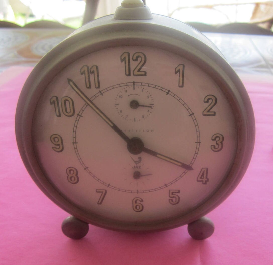 JAZ Alarm clock, chrome silver matte, shabby chic, Spring alarm needles Fluo to repair Spring Blocked Dring !!