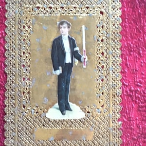 Hervorragendes religiöses Bild mit Canivet-Typ-System, vergoldet mit feinen Goldchromos und Bildern – Souvenir meiner christlichen Kommunion-Religions-Esoterik