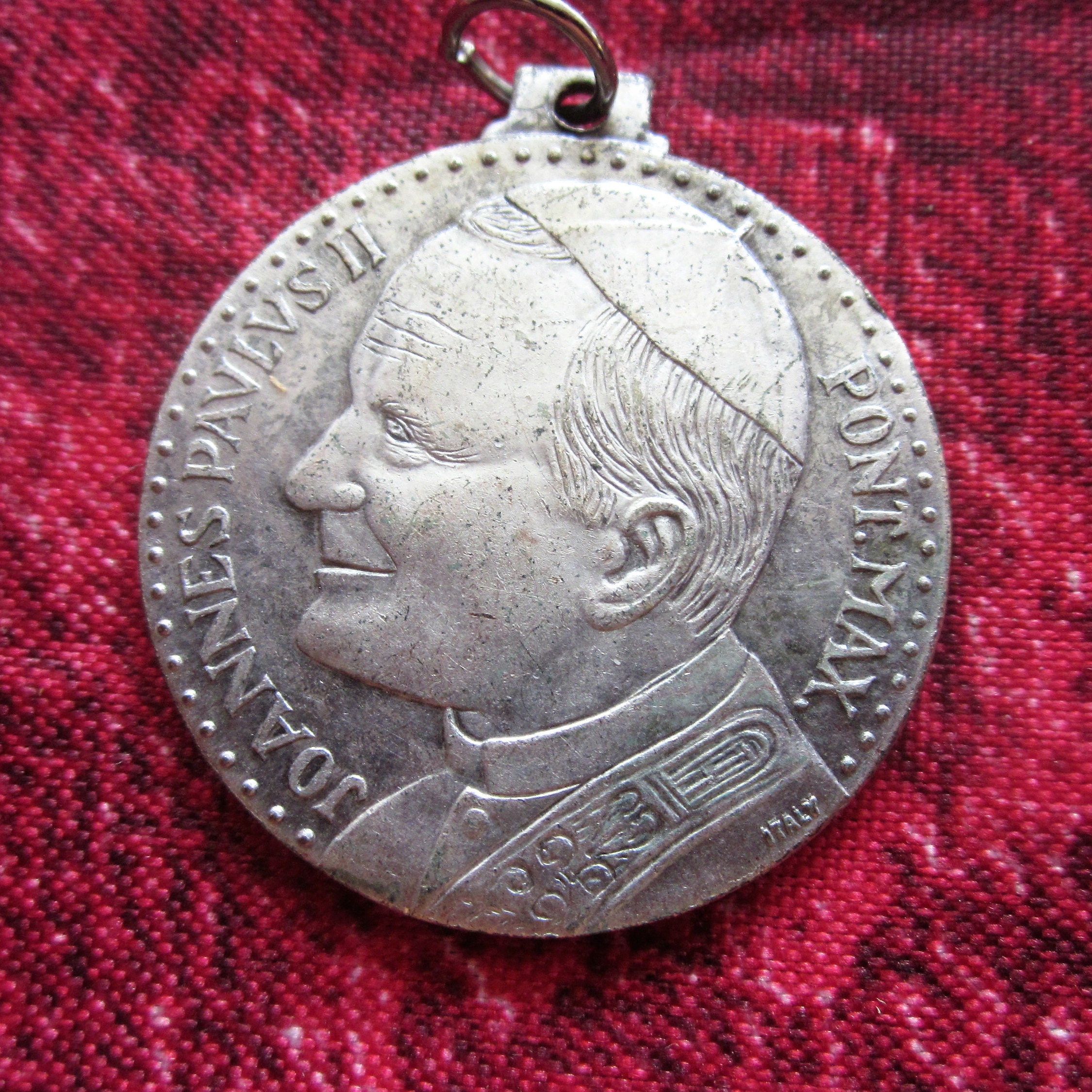 Silver religious medal effigy of Pope Joannes Paulus II | Etsy
