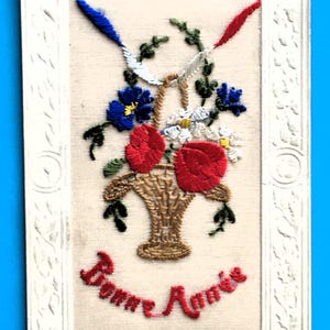 Postkarte aus dem Jahr 1900 – Handgestickte Postkarte „Frohes Neues Jahr“ mit Fantasy-Thema – selten – Liebesbotschaft, Brief, Kornblumenblüten