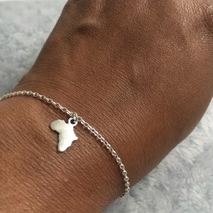 African Continent Bracelet, Africa Charm Bracelet, Dainty Bracelet, Continent Jewellery, Mothers Day Gift