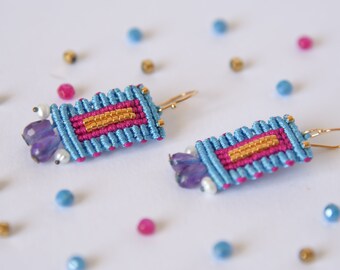 Bohemian miyuki Micro macrame earrings made with amethyst and pearl beads - Blue gold woven earrings with 14k gold plated silver 925hooks