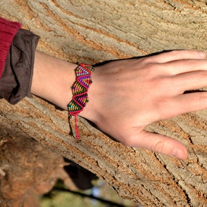 Gewebte Armband Makramee Armband Kristall Armband Mikro Makramee verstellbare Armband bunte Armband Hippie Armband Bild 2