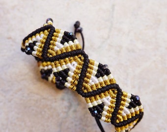 Black, white and gold summer woven bracelet with black crystal beads - Boho acrame friendship bracelet - Hippie bracelet