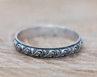Serenitas Ring, Sterling Silver Scroll Pattern Ring, 4mm Wide Band, Unisex Vintage-Inspired Ring, Serenity Symbol, Gift for Her