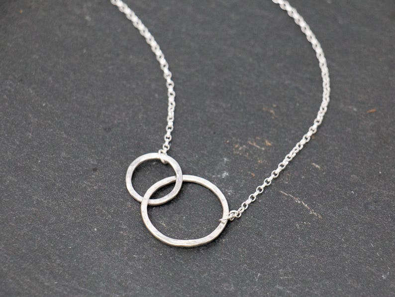 Sterling Silver Circle NecklaceInterlocking Circles NecklaceSterling Silver Infinity Circle NecklaceMothers Daughter PendantGift for Her image 3