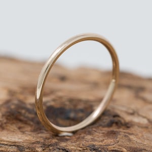 Completus Ring, 1.5mm Wide, in 9ct Gold, Made to Order, Handmade Gold Wedding Ring, Minimalist Gold Ring, Simple, Classic, Stackable