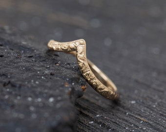 Flora Aeterna Wishbone Ring, 9ct Yellow Gold, Floral Wishingbone Ring, Stackable Bridal Ring, Natural Inspired, Made to Order