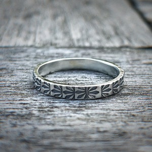 3mm Sterling Silver Navajo Ring, Hand Stamped Flower Ring, Floral Ring, Southwestern Style Ring, Gift for Her