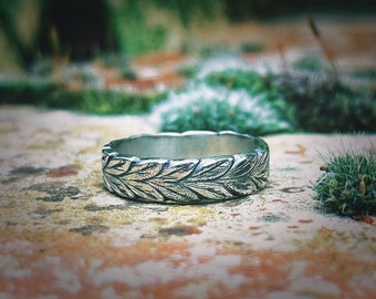 Olea Ring, Sterling Silver Olive Twig Wedding Ring, Subtle Unisex Promise Ring, 5mm Wide Band, Handmade Nature Inspired Ring