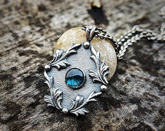 Sylvan Caeli Pendant – Elven Kyanite Necklace, Sterling Silver Forest Jewellery, Handmade Baroque Leaf Pendant, Gemstone Fantasy Necklace