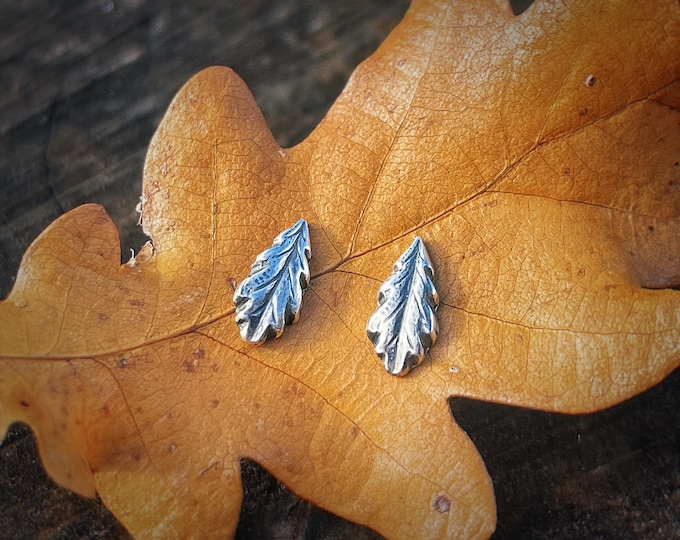 Oakling Stud Earrings – Sterling Silver Oak Leaf Studs, Handcrafted Petite Leaf Earrings, Nature Inspired Jewellery, Woodland Gift for Her