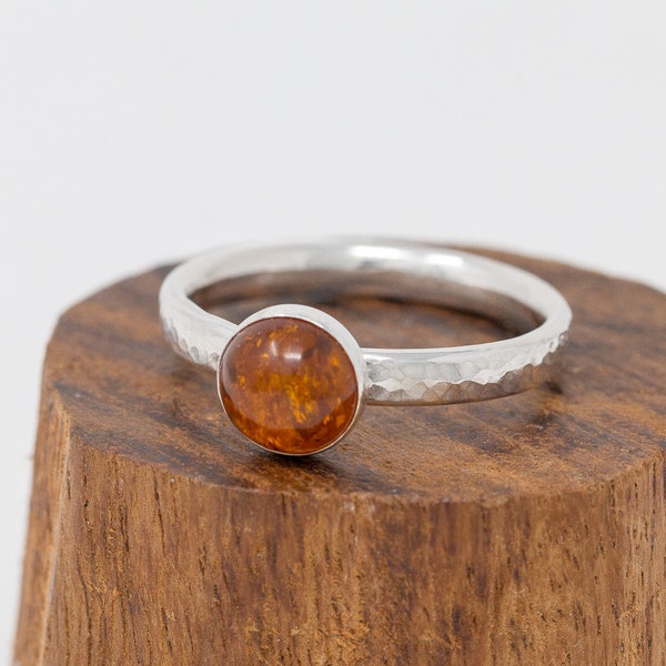 Hand forged Amber Ring, Sterling Silver Amber Cabochon Ring, Genuine Amber Stone, Baltic Amber Ring, Gift for Her, Gift for Mother