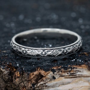 Quatre Ring, 2.9mm Wide, Sterling Silver Floral Patterned Ring, Unique Statement, Vintage Inspired Detailed Ring, Artisan Jewellery
