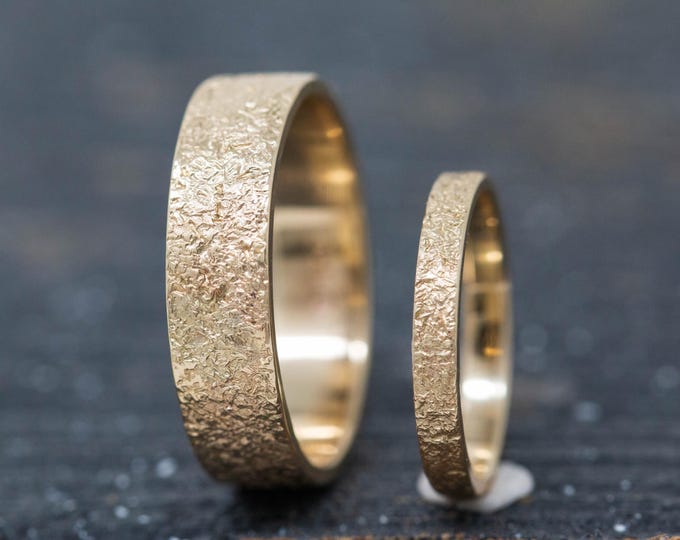 9ct Yellow Gold Fissio Ring Set, 2mm and 5mm Wide, Tetxured Gold Rings, Unique Heirloom Wedding Bands, Natural Organic Design