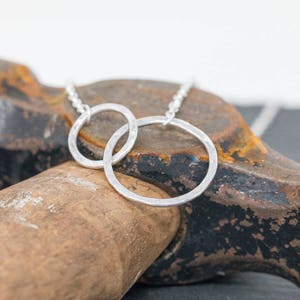 Sterling Silver Circle NecklaceInterlocking Circles NecklaceSterling Silver Infinity Circle NecklaceMothers Daughter PendantGift for Her image 2