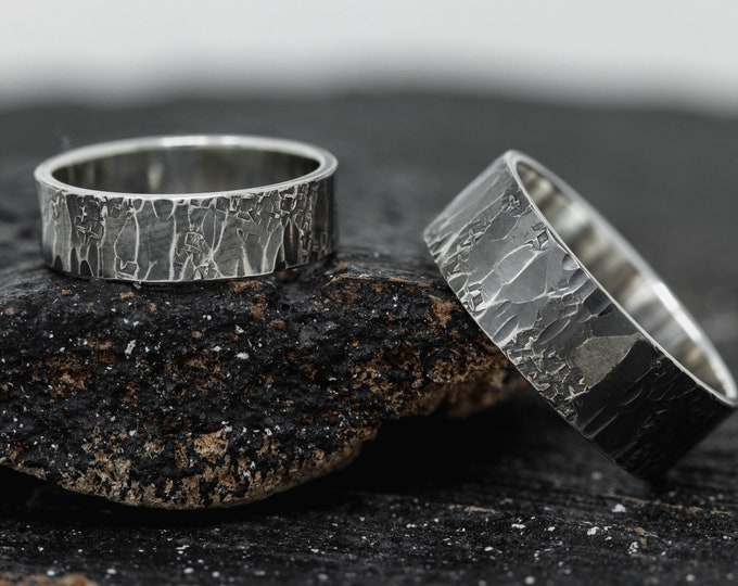 Wide Sterling Silver Wedding Band Set,Rustic Wedding Band,Hammered Wedding Bands,His and Her Rings,Gift for Couples,Handmade Wedding Rings