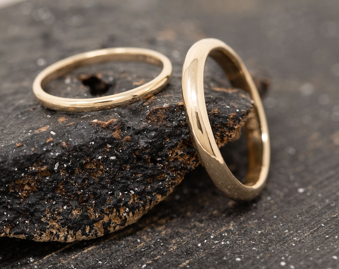 Completus Ring Set, in 9ct Yellow Gold, 1.5mm and 3mm, Handmade Gold Wedding Rings, Handcrafted Gold Ring Set, Simple, Classic, Timeless