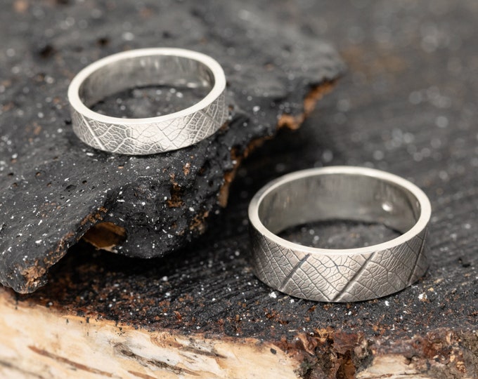 Subtextus Ring Set the Contrast Version, Leaf Skeleton Pattern Ring Set, Botanical Inspired, Promise Ring, Couples Ring, Handmade