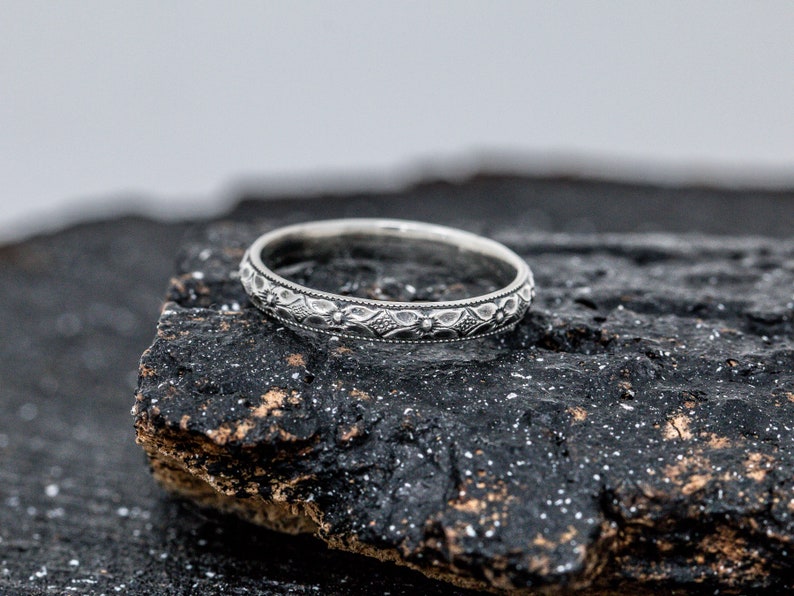 Solid Sterling Silver Flower Ring, Floral Ring, Handmade Vine Ring, Oceanic Ring, Gift for Her image 3