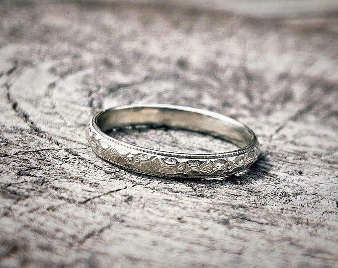 Quatre Ring in 9ct White Gold, Four-Petal Flower Pattern Band, Solid Gold Comfort Fit Ring, Handmade Wedding Band, Dainty White Gold Rin