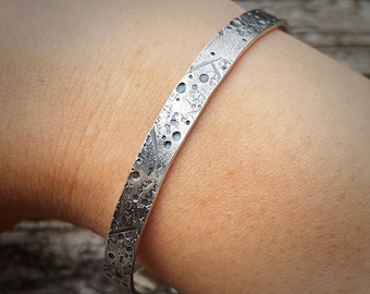 Amor Aeterna Cuff, 6mm Wide, Sterling Silver Textured Bangle, Celestial Effected, Eternal Love Bracelet, Handcrafted Cuff for Men & Women