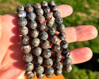 Yooperlite Crystal Bracelet: 8mm Beaded Unisex Jewelry, UV Reactive