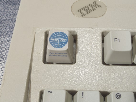 Excéntrico documental grado Keycap personalizado para el teclado IBM Model M - Etsy España