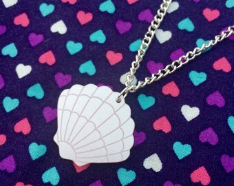 Pearly Pink Seashell Acrylic Necklace