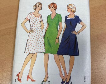 Ladies 1960s 1970s Classic Knee Length Semi Fitted A Line Dress Sewing Pattern - 40" 42" 44" 46" bust - Maudella 5942 Unused Summer Dress