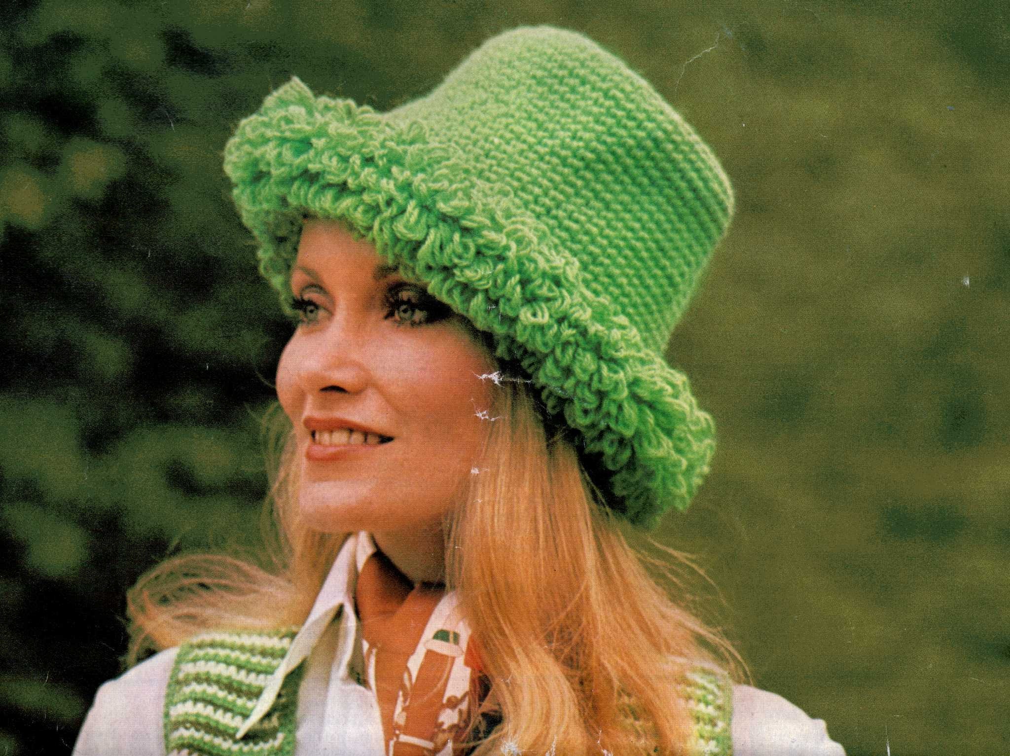 Crochet Pattern to make Festival Flower 
