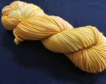 Filato tinto a mano, Lana Merino Superwash, Filato DK Weight, Giallo