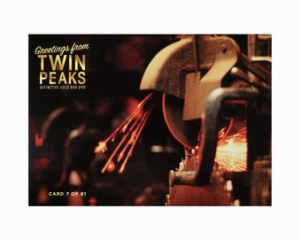 Sale ! FACTORY SEALED W/postcards Gold Box Twin Peaks 2007 Dvd Set