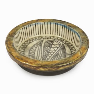 1961-63 Pinus Ceramic Bowl Mari Simmulson Upsala Ekeby Sweden Mid Century Modern 4488