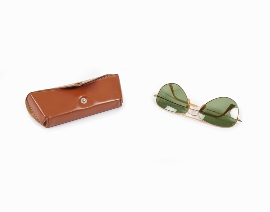Bausch & Lomb B&L Ray Ban Sunglasses Aviator Small Vintage 52-14 Bausch & Lomb B&L Ray Ban Sunglasses Aviator Small Vintage  main image 4