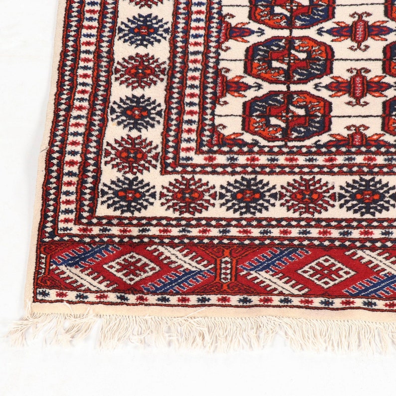 Handknotted Pakistani Bokhara Wool Rug 5.4' X 4' Etsy