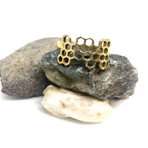 Honeycomb Brass Ring: Elven Fae Witchy Jewelry
