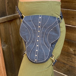 Torba z czaszką: rozkładany bawełniany pasek narzędziowy - pas festiwalowy Black w/Brass