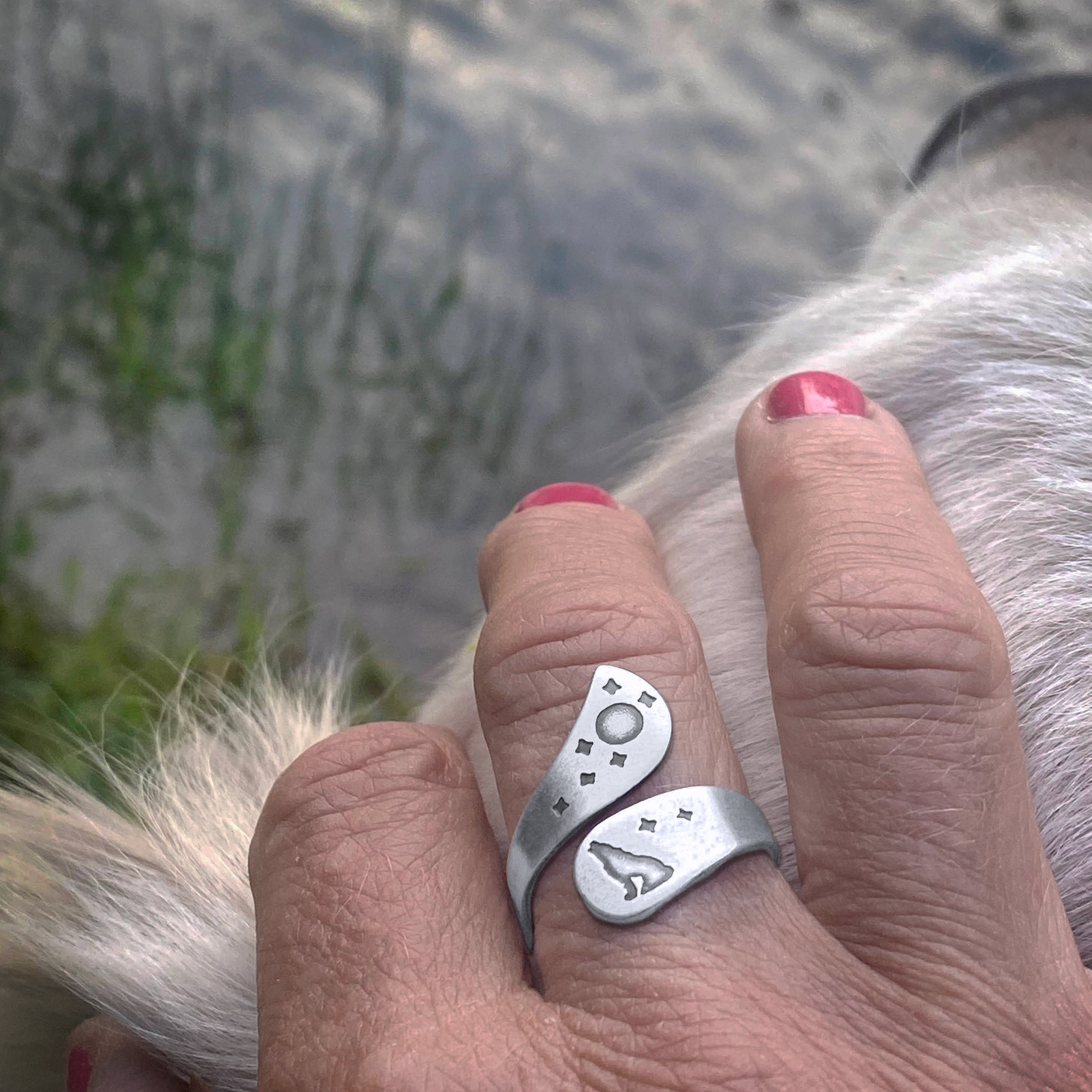Howl Adjustable Bypass Ring, Wolf Rings, Nature Jewlery, Dogs