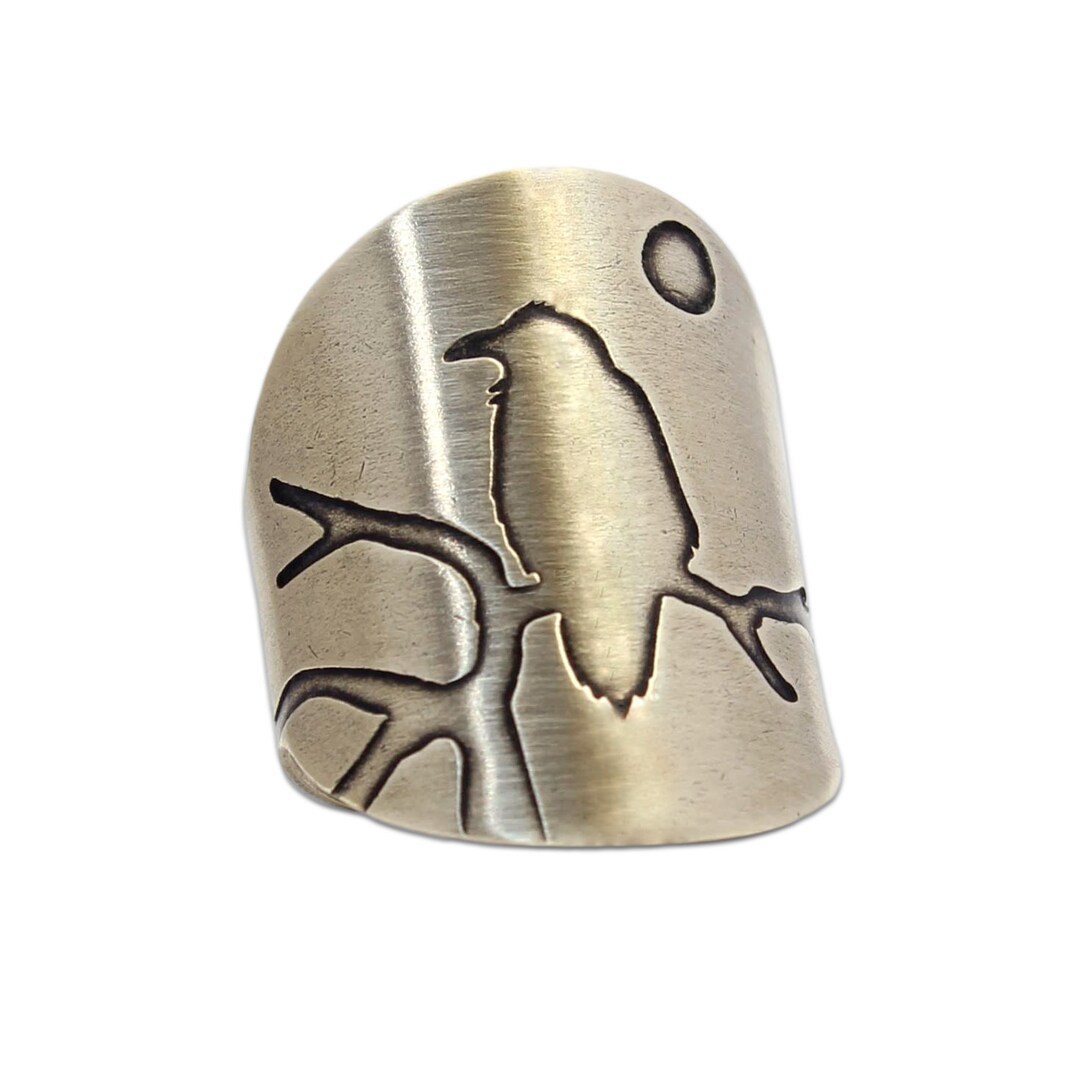 •NEVERMORE - SMALL• silver raven shadowbox adjustable ring