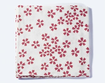 Sakura (Blanco) Mini Tenugui, Teñido a Mano y Hecho en Japón con 100% Algodón, Pañuelo o Pañuelo de Bolsillo Ecológico