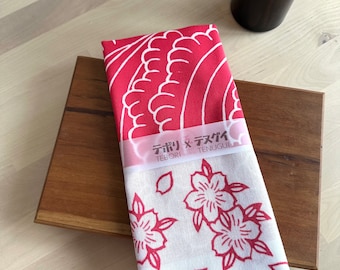Tebori x Tenugui Sakura Flowers Tenugui Art, paño de cocina, tela de algodón versátil, teñido a mano al estilo tradicional de Chusen en Japón.