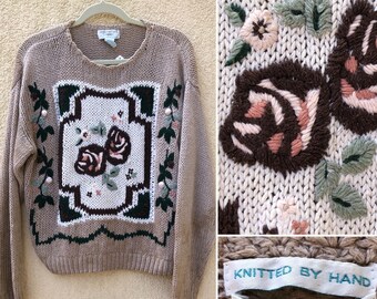 Vintage Jamie Scott knitted by hand beige sweater with flower embroidery, size M