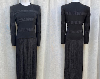 Mary McFadden Couture Fortuny style Pleats Plisse Long Sleeve Knitted cashmere crew Neck Dress Black  with embellished body, size 10