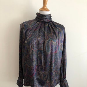1980&#39;s TESS Multi color Dark Purple Paisley pattern High Neck satin blouse