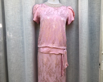 1950s brocade pink floral drop waist shirt sleeve dress with Pearl Crewneck